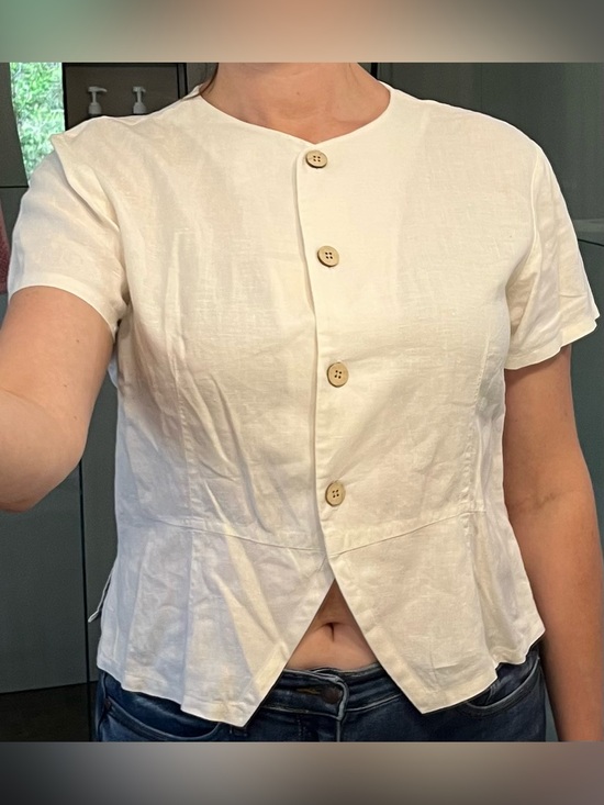 Valerie Stevens Tops - Vintage Valerie Stevens Sz 8 off-white linen top